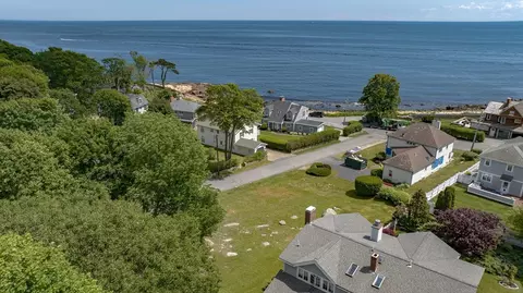 29 Flume Rd, Gloucester, MA 01930 photo 2