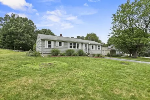 84 Wyoming Dr, Holden, MA 01520