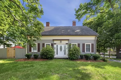 49 Poplar St #2, Danvers, MA 01923