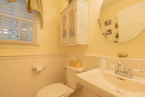 Bath - 14 Charles Dr, Franklin, MA 02038 photo 1 of 2