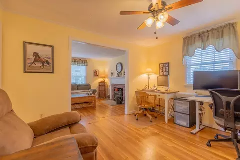 Living - 14 Charles Dr, Franklin, MA 02038 photo 3 of 3