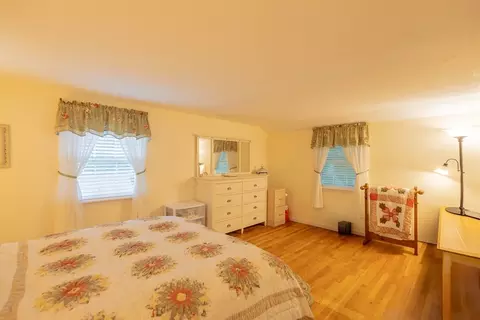 Bedroom - 14 Charles Dr, Franklin, MA 02038 photo 2 of 4