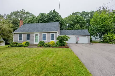 14 Charles Dr, Franklin, MA 02038