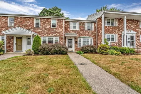 130 Coventry Cir #130, Brockton, MA 02301