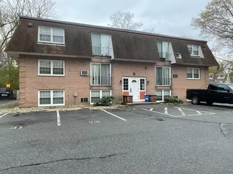 132 Boylston Ln #44, Lowell, MA 01850