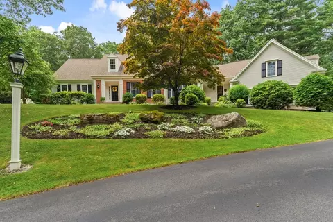 49 Sheffield Rd, Boxford, MA 01921