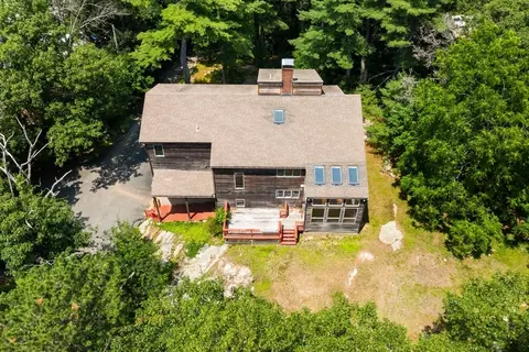3 Bray St, Gloucester, MA 01930 photo 3