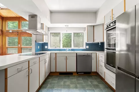 3 Bray St, Gloucester, MA 01930 photo 15