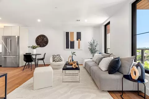 1515 Commonwealth Ave #414, Boston, MA 02135