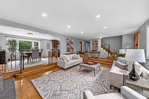 16 Frank St, Needham, MA 02494 photo 8