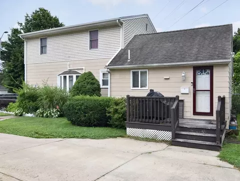 261 Weir St, Taunton, MA 02780