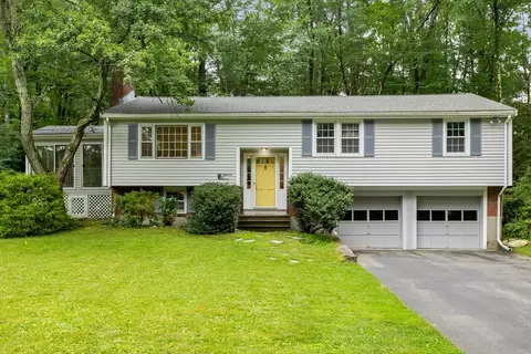 18 Lothrop Rd, Acton, MA 01720