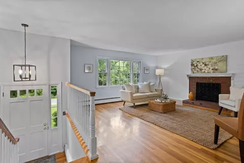 18 Lothrop Rd, Acton, MA 01720 photo 5