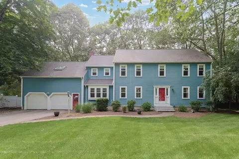 233 Willowgate Rise, Holliston, MA 01746