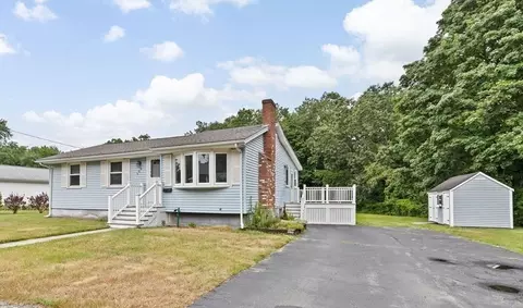 109 Lincoln Rd, Rockland, MA 02370