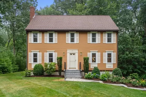 89 Bruin Hill Rd, North Andover, MA 01845