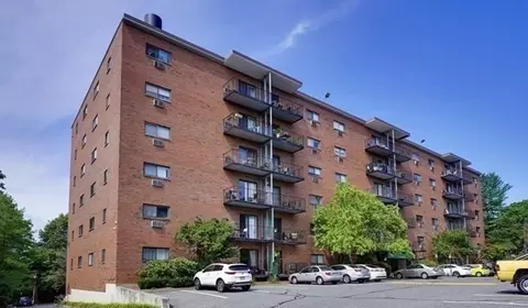1321 Worcester Rd #611, Framingham, MA 01701