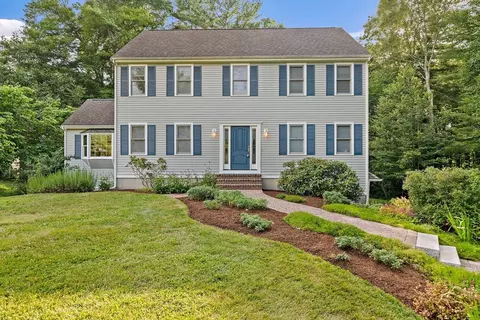 29 Indian Rdg, Bridgewater, MA 02324