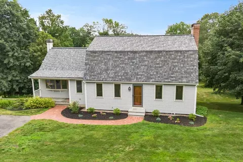 444 Middle Rd, Boxborough, MA 01719