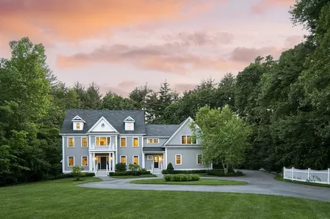987 Lowell Rd, Concord, MA 01742