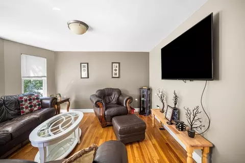 190 Shute St, Everett, MA 02149 photo 5