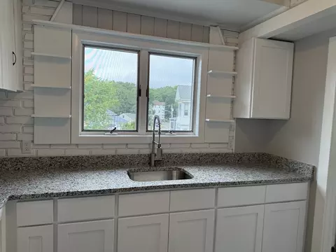 33 Norwood St, Fall River, MA 02723 photo 12