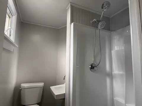 33 Norwood St, Fall River, MA 02723 photo 22