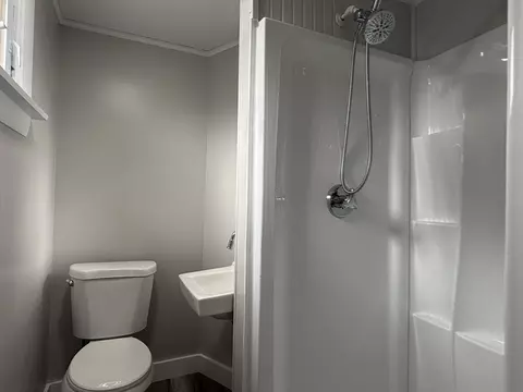 33 Norwood St, Fall River, MA 02723 photo 20