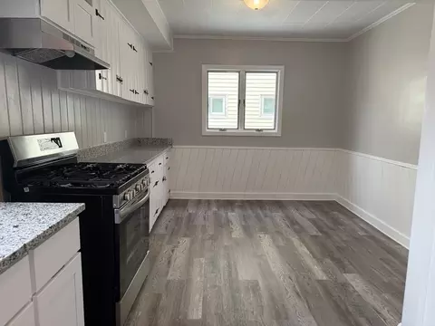33 Norwood St, Fall River, MA 02723 photo 13