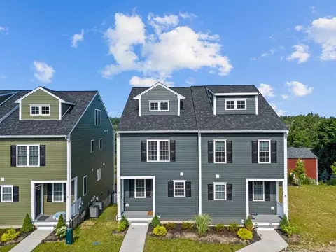 7 Hill St #7, Norfolk, MA 02056