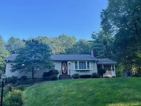 139 Griffin St, Palmer, MA 01069