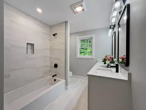 5 North St, Upton, MA 01568 photo 36