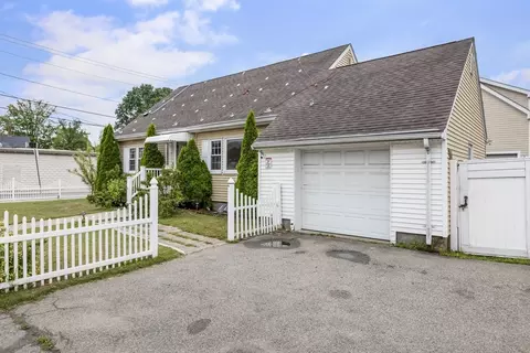 1800 River St, Hyde Park, MA 02136