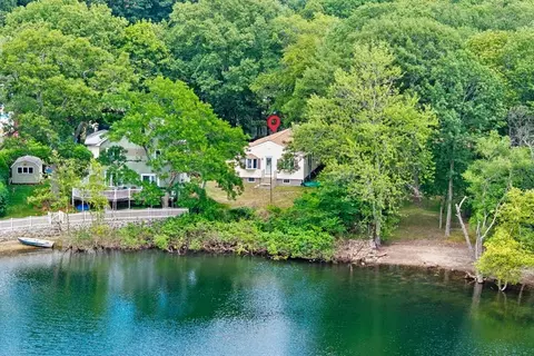 5 Lakeview Ave, Peabody, MA 01960