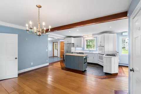84 High St, Upton, MA 01568 photo 10