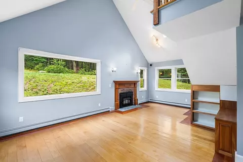 84 High St, Upton, MA 01568 photo 12