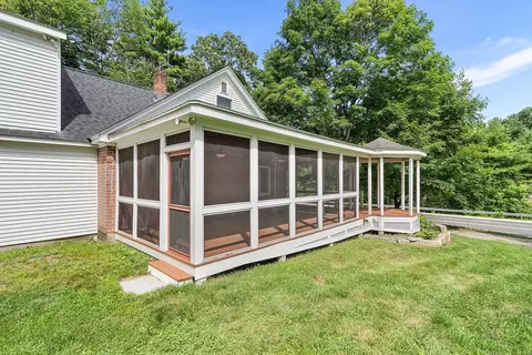 84 High St, Upton, MA 01568 photo 27