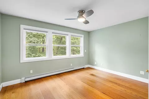 84 High St, Upton, MA 01568 photo 16