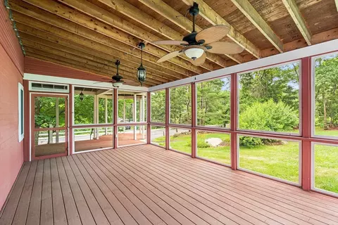 84 High St, Upton, MA 01568 photo 26