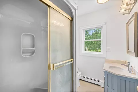 84 High St, Upton, MA 01568 photo 18