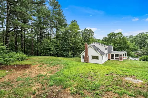 84 High St, Upton, MA 01568 photo 31