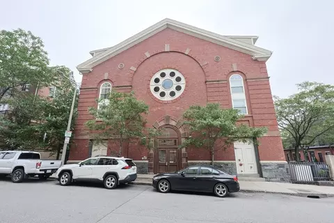 616 E 4th St #204, Boston, MA 02127