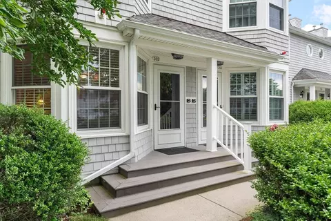 355 Dana Farms #355, Fairhaven, MA 02719