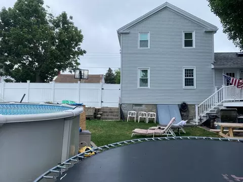 368 Globe St, Fall River, MA 02724 photo 3