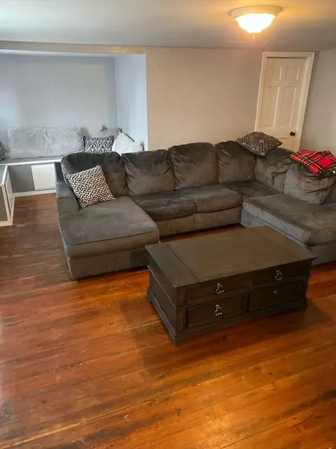 368 Globe St, Fall River, MA 02724 photo 10
