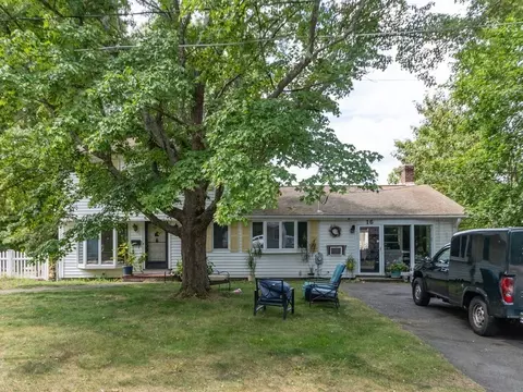 16 Burrill St, Walpole, MA 02081