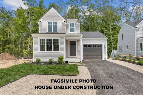 14 Pat Rose Way, Rockland, MA 02370