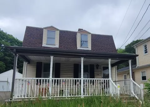 99 Tremont St, Taunton, MA 02780