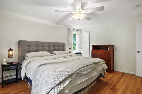 Bedroom - 16 Carrier Ln, Sutton, MA 01590 photo 2 of 4
