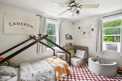 Bedroom - 16 Carrier Ln, Sutton, MA 01590 photo 3 of 4